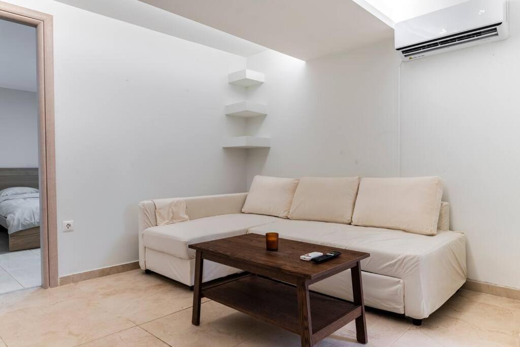 Apartment At Ano Glifada. Athens Exterior photo